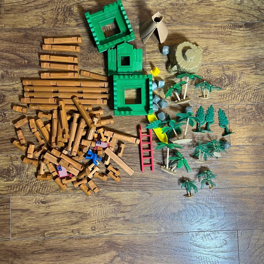 Vintage Lincoln Logs Building Wood Set incomplete 103 miscellaneous pieces